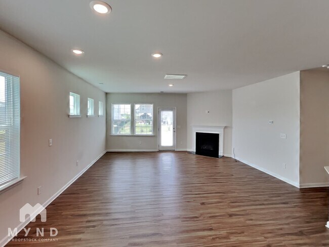 Photo - 118 Rooster Tail Ln