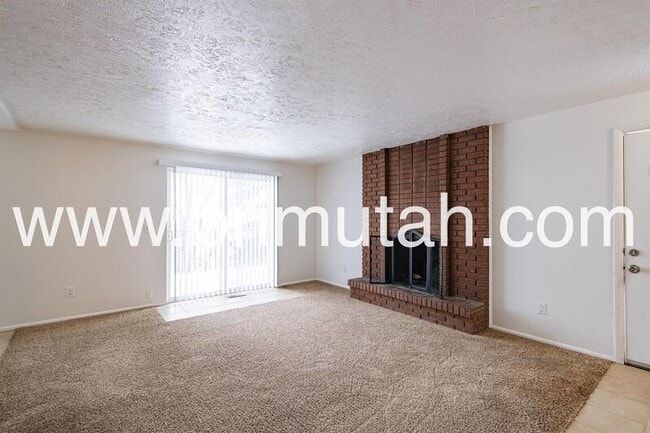 Photo - 4670 Stratton Dr E