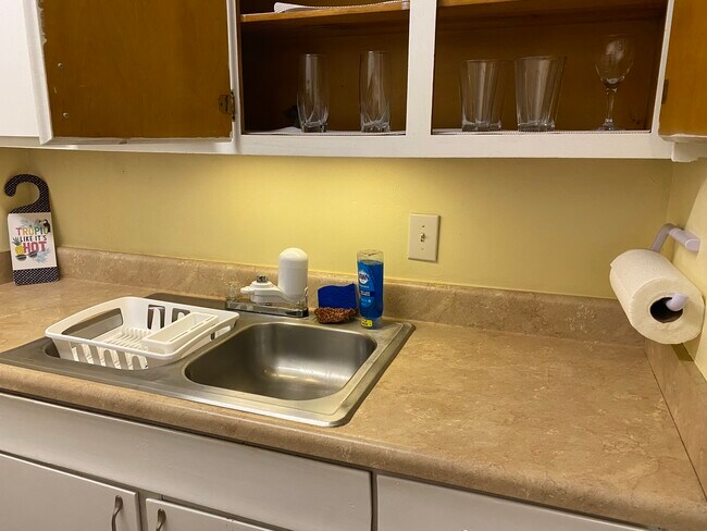 8401 N Atlantic Ave Unit 6