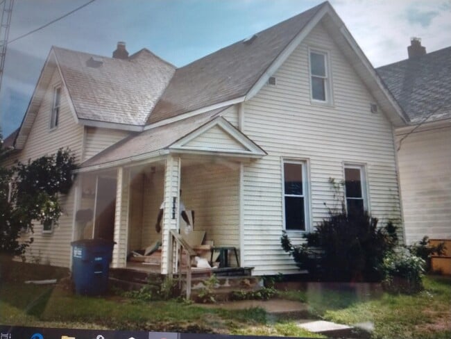 Building Photo - 1021 Walbridge Ave
