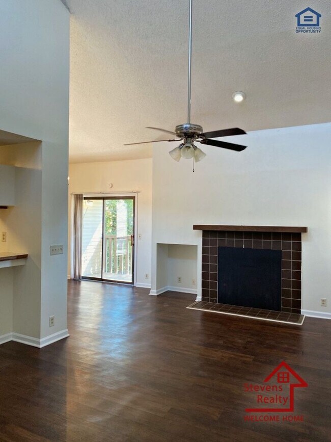 Photo - 419 Oriole Dr