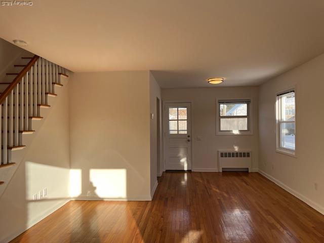 Photo - 5 Shadyside Ave Unidad A-Right side