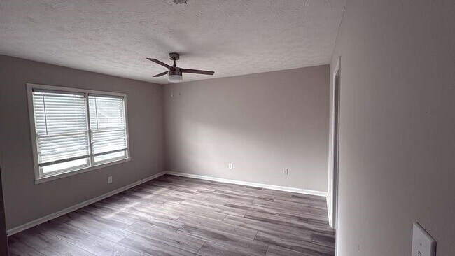 Photo - 136 Hudson Bridge Terrace