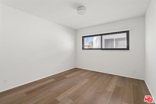 Photo - 8630 Falmouth Ave Unit 7