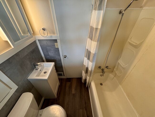 Photo - 2308 11th St Unit 1