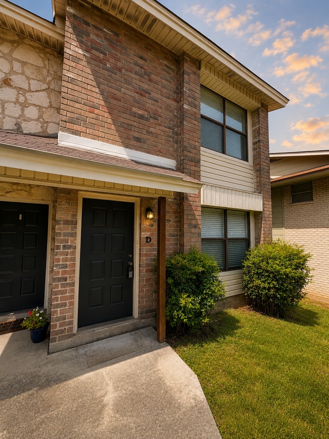 Building Photo - 1026 Fabulous Dr