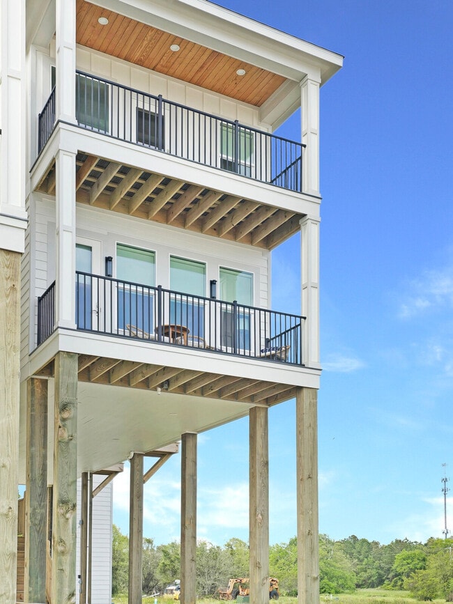 Photo - 996 Beach Blvd W Unit SI ID1473610P