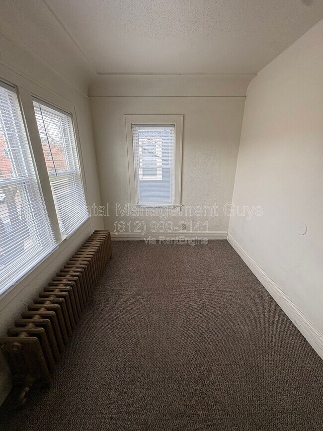 Photo - 3318 N Penn Ave Unidad 3