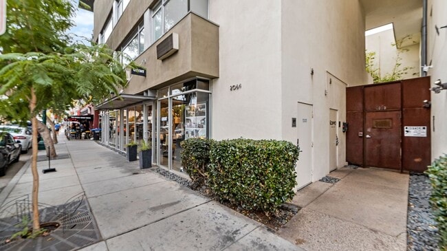 Photo - Beautiful 2Br/2Ba Townhome In Little Italy With Views Of The Bay! 3D Tour Link in Description Below!