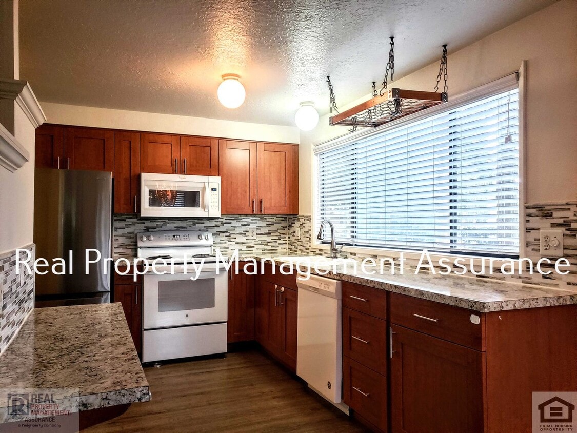 Photo - 7085 SW Montauk Circle-