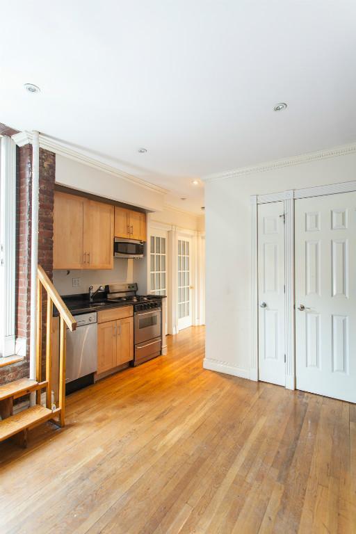 Building Photo - 3 bedroom in New York NY 10009 Unit 2A Rental