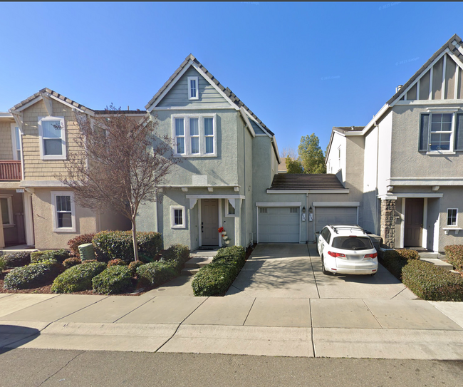 Beautiful 2 bed 2.5 bath in Natomas! - Beautiful 2 bed 2.5 bath in Natomas! House