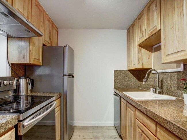 Photo - 1061 W Beaver Creek Blvd