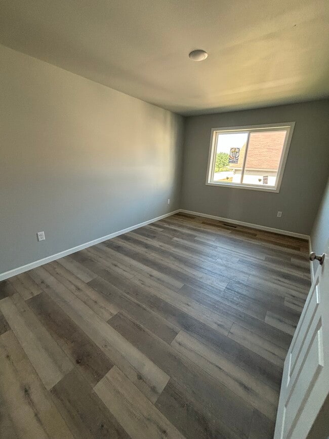 Photo - Sunrise Apartments Unit 2