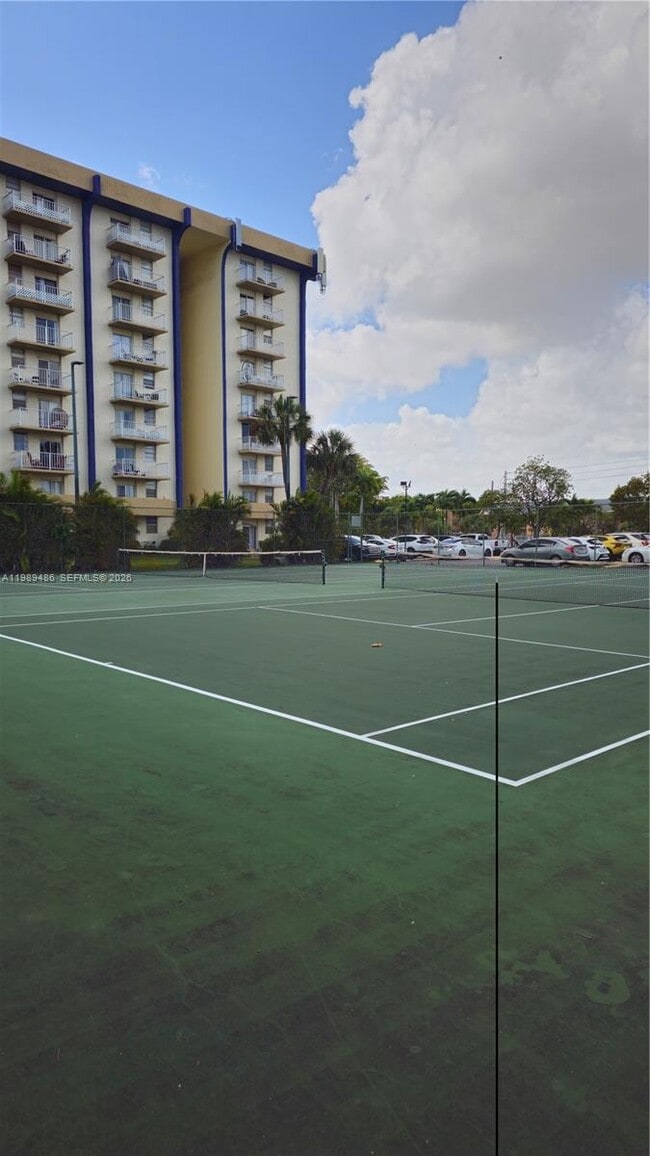 Photo - 4550 NW 9th St Unidad 505E