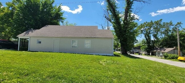 Photo - 4449 N Jackson Ave