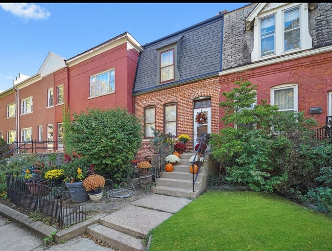 Front porch - 11349 S Saint Lawrence Ave