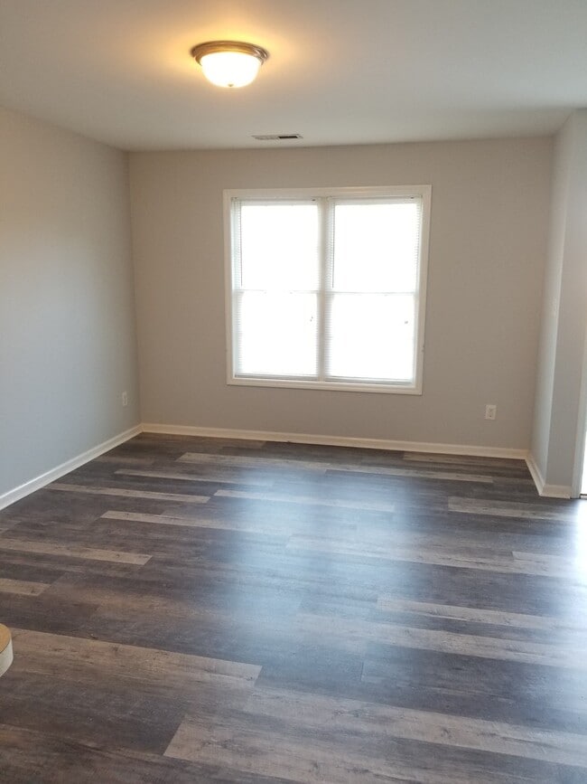 Photo - Cute two bedroom apartment for rent!