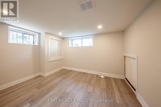 Photo - 34 Robindale Ave Unit Basement