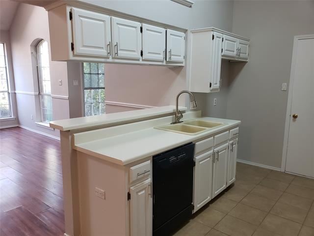 Photo - 940 S Old Orchard Ln