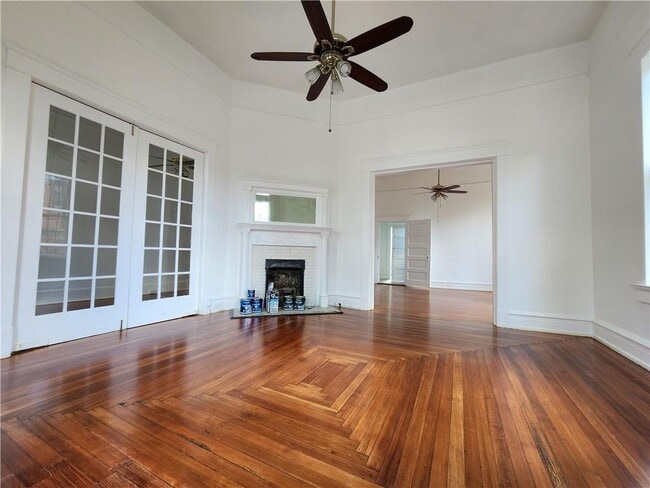 Photo - 106 S Bayou St