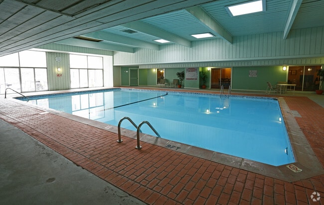 Pool - ReNew Minnehaha
