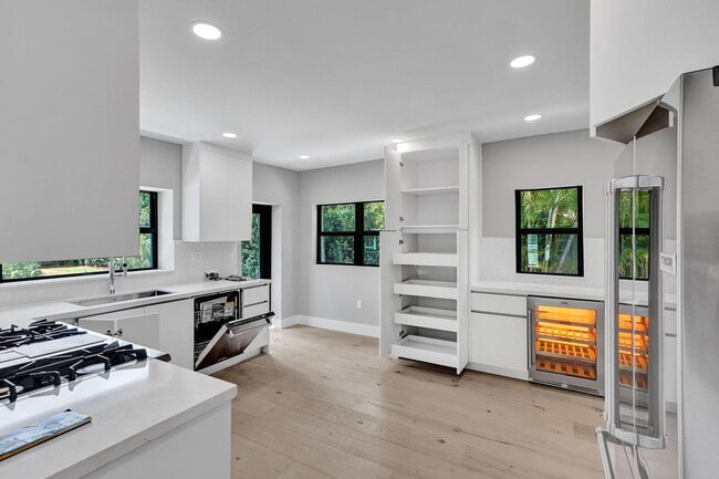 Photo - 5832 Alton Rd