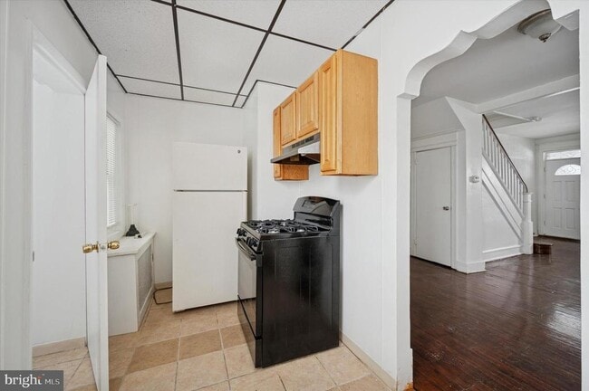 Photo - 5753 Hunter St