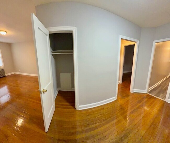 Photo - 15 Gallatin St NE Unit 2