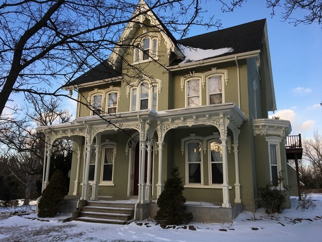 Building Photo - 3233 Bingen Rd Unit 1 Rental