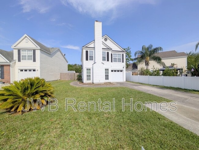 Photo - 618 Staffordshire Dr E House