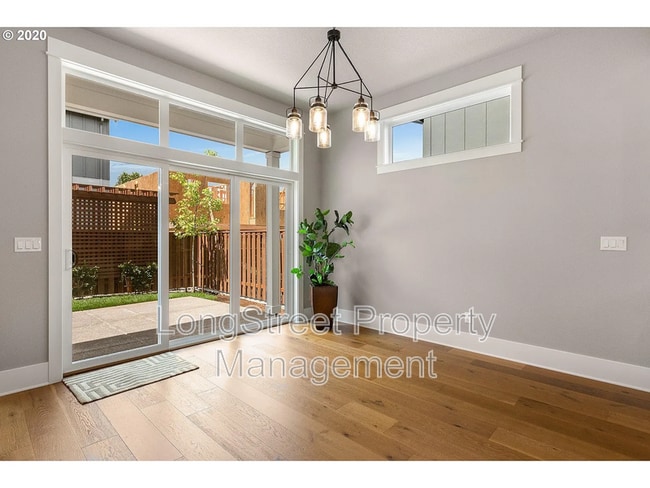 Photo - 4447 NW Woodgate Ave