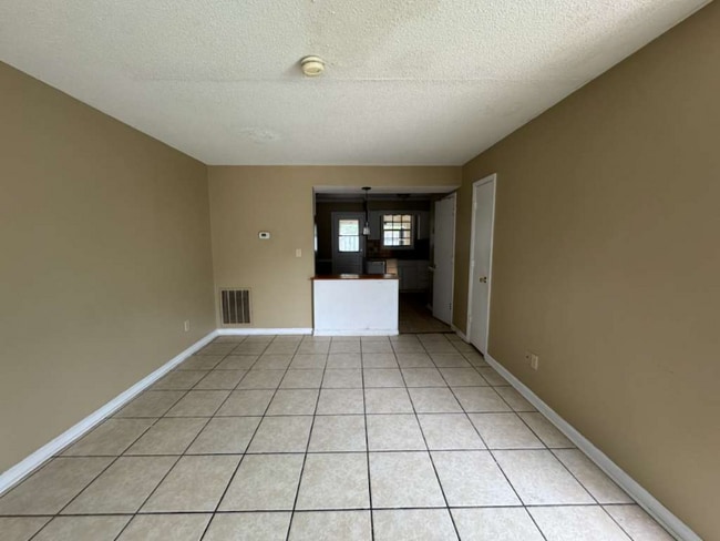 Photo - 6314 Wedgewood St Unidad F