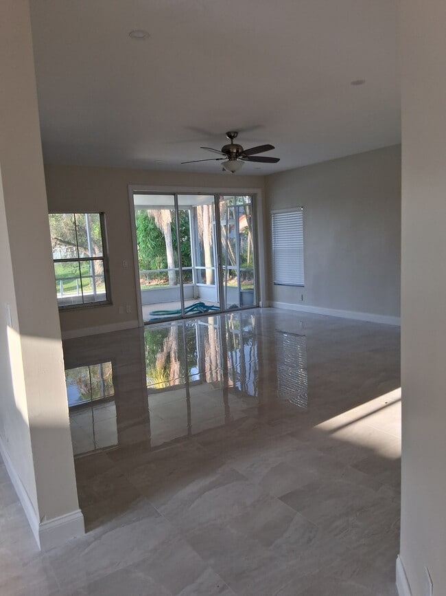 Photo - 19250 NW 22nd St