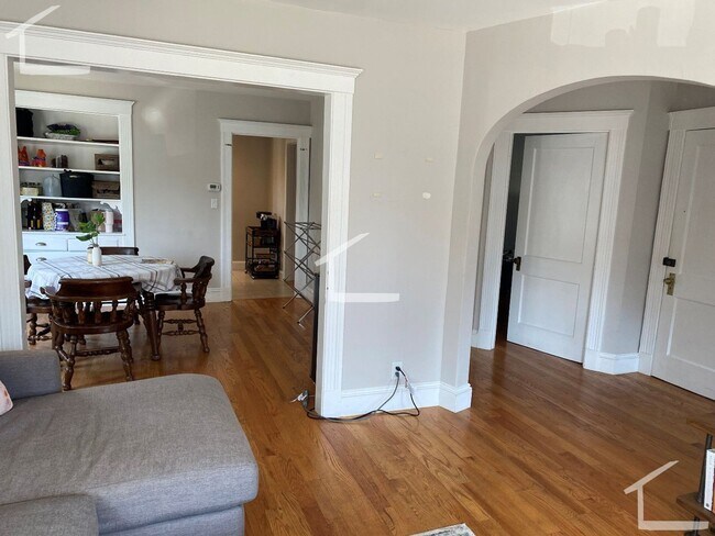 130 Brooks St