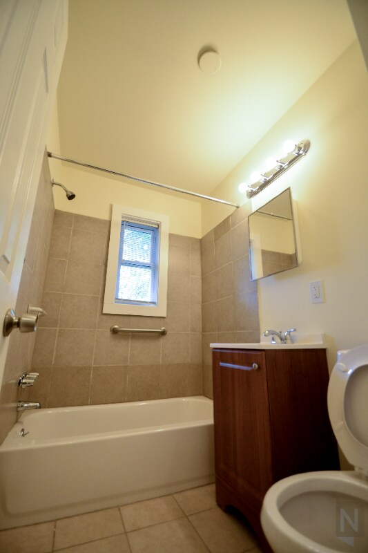 Photo - 3009 30th St SE