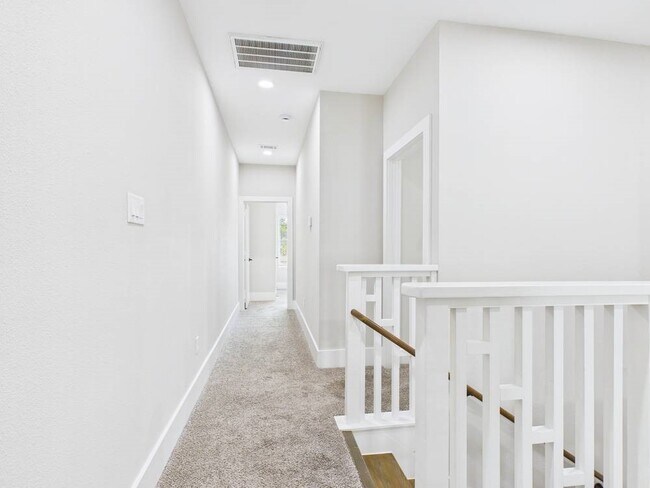 Photo - 6310 Norland St