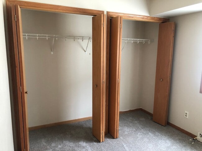 Photo - 1030 Knox Ave N Unidad 2