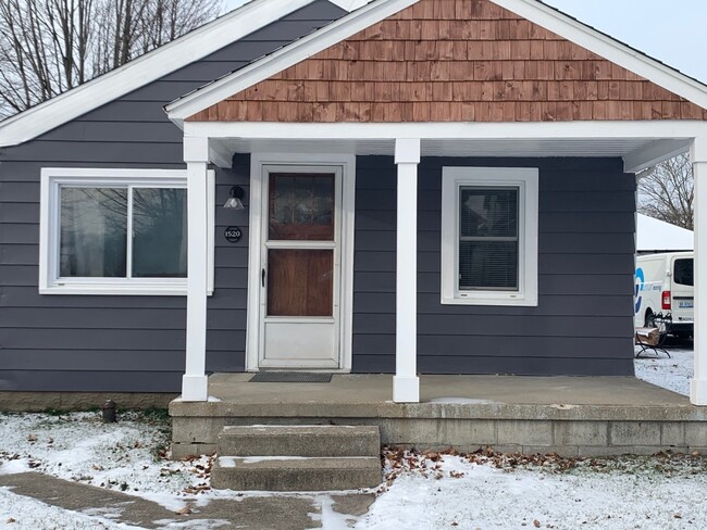 Front of House - 1520 S Monroe St House