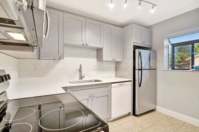 Photo - 116 Gardens Dr Unidad 202