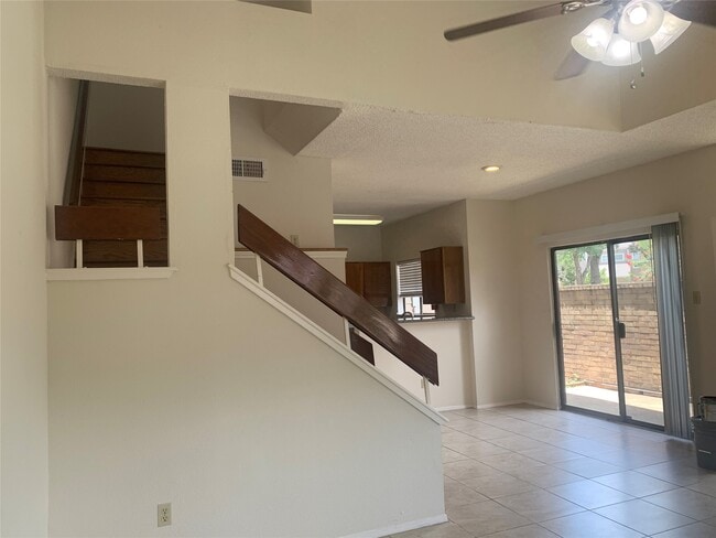 Photo - 2710 Grants Lake Blvd Unidad M2