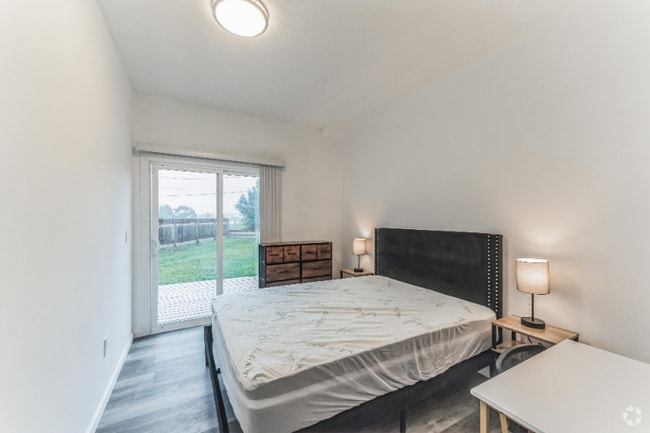 Building Photo - 3502 S Farnsworth St Rental