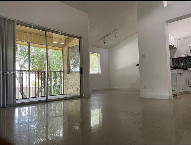 Photo - 939 Coral Club Dr Unit #939 GREAT 2 FLOORS ONE O