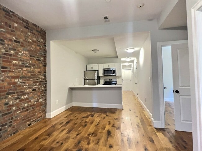 Photo - 255 Paris St Unit 1