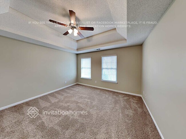 Photo - 115 Legend Creek Dr