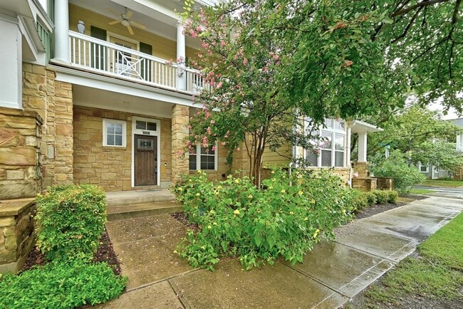 Photo - 2005 Zach Scott St Townhome