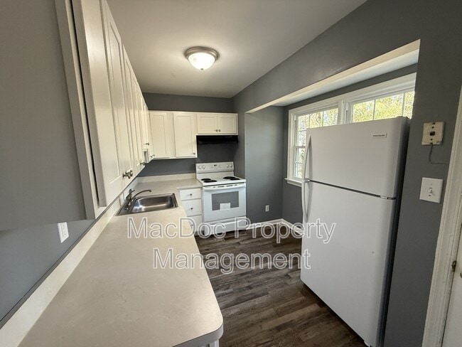 Photo - 155 Longstreet Ave