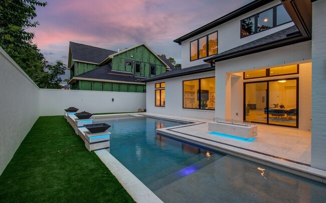 Photo - 13034 Memorial Dr