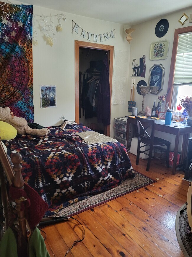 Photo - 114 S Franklin St