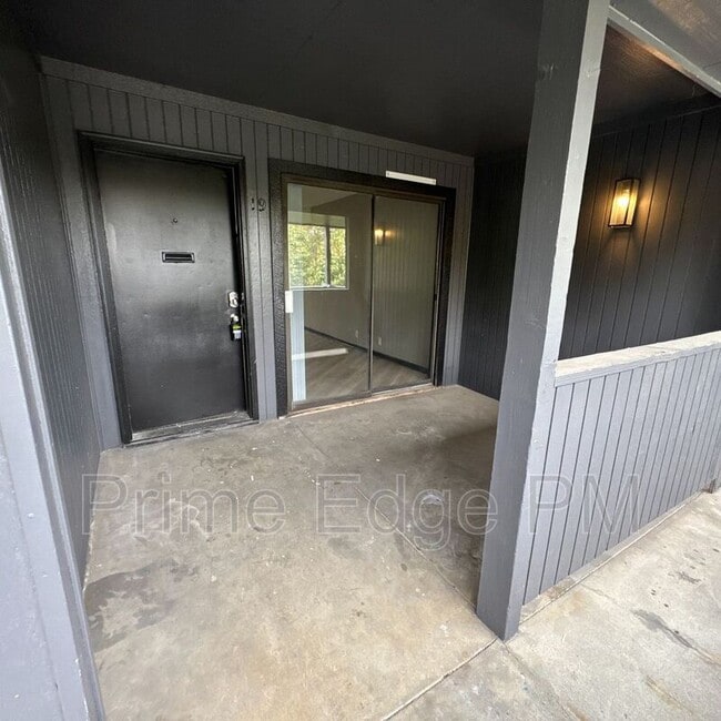 Photo - 1121 N 28th St